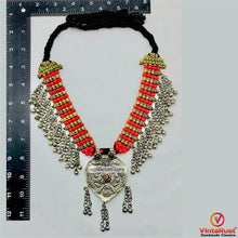 Load image into Gallery viewer, Beaded Chain Necklace With Silver Pendant