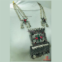 Load image into Gallery viewer, Ethnic Tribal Red and Green Glass Stones