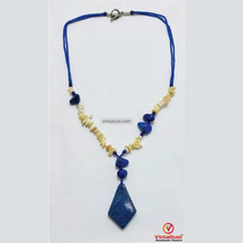 Load image into Gallery viewer, Lapis Lazuli Beaded Necklace With Pendant