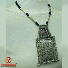 Load image into Gallery viewer, Vintage Pendant Middle Eastern Silver Necklace