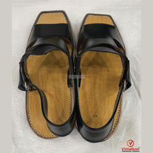 Load image into Gallery viewer, Handmade Men's Black Leather Kaptaan Chappal
