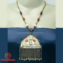Load image into Gallery viewer, Wooden Beaded Necklace With Dangling Pendant