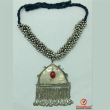 Load image into Gallery viewer, Vintage Handmade Silver Pendant Necklace