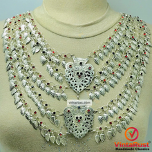Load image into Gallery viewer, Vintage Multilayers Bib Necklace With Red and Green Jewels