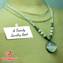 Load image into Gallery viewer, White Beaded Chain Dangling Stone Pendant Necklace