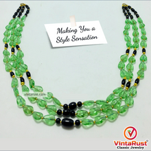 Load image into Gallery viewer, Green Glass Stones Multilayers Beaded Necklace
