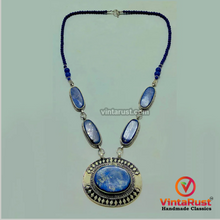 Load image into Gallery viewer, Unique Lapis Lazuli Gemstone Pendant Necklace