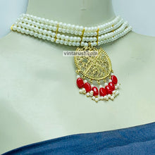 Load image into Gallery viewer, White Pearls Handmade Beaded Jewelry Set