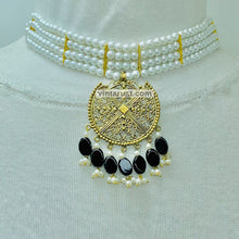 Load image into Gallery viewer, White Pearls Handmade Beaded Jewelry Set