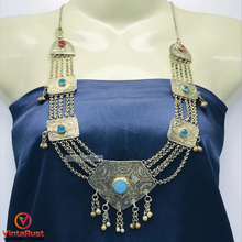 Load image into Gallery viewer, Silver Vintage Necklace with Turquoise Beads