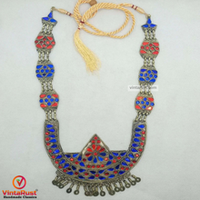 Load image into Gallery viewer, Glass Stones Pendant Necklace With Dangling Tassels