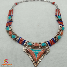 Load image into Gallery viewer, Ethnic Handmade Nepalese Stones Tribal Choker