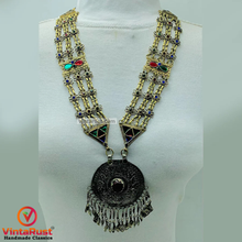 Load image into Gallery viewer, Antique Big Pendant Necklace With Tassels