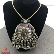 Load image into Gallery viewer, Traditional Metal Round Long Necklace
