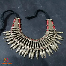 Load image into Gallery viewer, Metal Spikes With Beads Choker Necklace