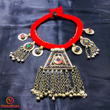 Load image into Gallery viewer, Red Kuchi Choker Necklace With Massive Pendant