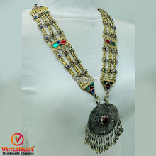 Load image into Gallery viewer, Antique Big Pendant Necklace With Tassels