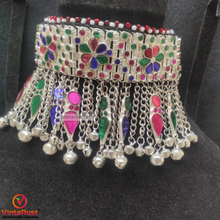 Load image into Gallery viewer, Multicolor Glass Stones Choker With Dangling Tassels