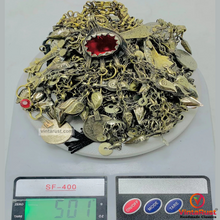 Load image into Gallery viewer, Oversized Necklace Embellished with Fish Motifs