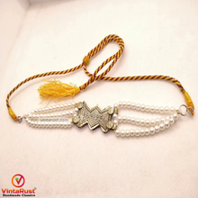 Load image into Gallery viewer, Tribal Motif Choker Necklace With Pearls Beaded Chain