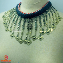 Load image into Gallery viewer, Handmade Tribal Dangling Tassels Choker