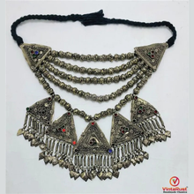 Load image into Gallery viewer, Vintage Multilayered Necklace With Dangling Pendants