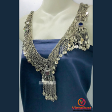 Load image into Gallery viewer, Silver Kuchi Bib Necklace With Dangling Pendant