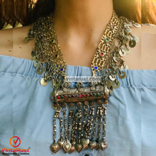 Load image into Gallery viewer, Vintage Big Pendant Necklace With Dangling Tassels