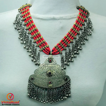 Load image into Gallery viewer, Multilayers Beaded Necklace With Silver Vintage Pendant