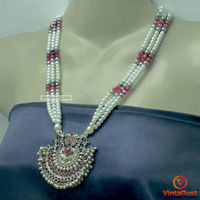 Load image into Gallery viewer, Handmade Layered Beaded Chain Necklace