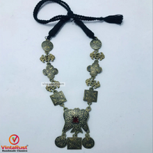 Load image into Gallery viewer, Nomadic Vintage Massive Pendant Necklace
