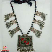 Load image into Gallery viewer, Heavily Embellished Beaded Dangling Choker