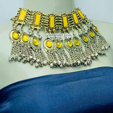Load image into Gallery viewer, Yellow Stone Necklace With Long Bells