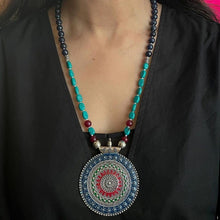 Load image into Gallery viewer, Tribal Pendant Necklace With Stones