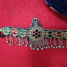 Load image into Gallery viewer, Hairpiece jewelry, Traditional Matha patti Head Piece