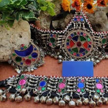 Load image into Gallery viewer, Antique Mathapatti, Chokar Chandbali Set