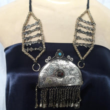 Load image into Gallery viewer, Kuchi Pendant Necklace With Wide Beaded Chain
