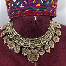 Load image into Gallery viewer, Vintage Multilayers Coins Necklace With Red Glass Stones
