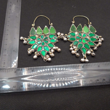 Load image into Gallery viewer, Green Glass Stones Floral Earrings With Silver Bells