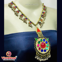 Load image into Gallery viewer, Antique Beaded Chain Pendant Necklace