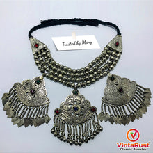 Load image into Gallery viewer, Vintage Layered Choker Necklace with Silver Metal Beads