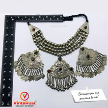 Load image into Gallery viewer, Vintage Layered Choker Necklace with Silver Metal Beads
