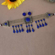 Load image into Gallery viewer, Kuchi Choker With Stones and Earrings Set