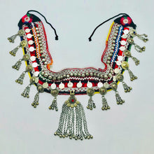 Load image into Gallery viewer, Handmade Belt with Turkman Hanging Beads