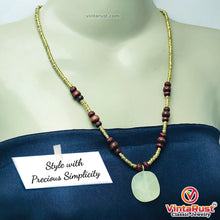 Load image into Gallery viewer, Metal and Wooden Beaded Chain Necklaces With Stone