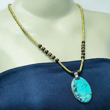 Load image into Gallery viewer, Beaded Statement Necklaces With Pendant Stone