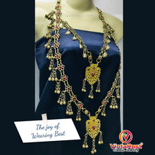 Load image into Gallery viewer, Bib Necklace With Two Layers Pendants
