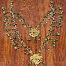 Load image into Gallery viewer, Bib Necklace With Two Layers Pendants