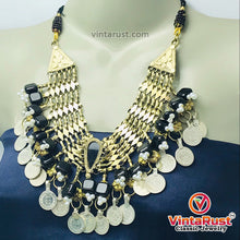 Load image into Gallery viewer, Black Stones Statement Collar Choker Necklace