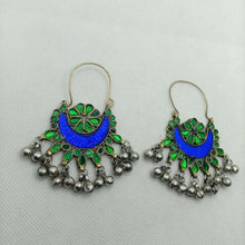 Load image into Gallery viewer, Blue and Green Glass Stone Kuchi Earrings
